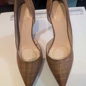 Nine West Women's Tan Pumps